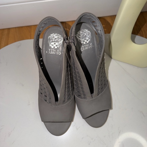 Vince Camuto Gray Cutout Heels | Size 9.5 Women’s Block Heel - Picture 4 of 11